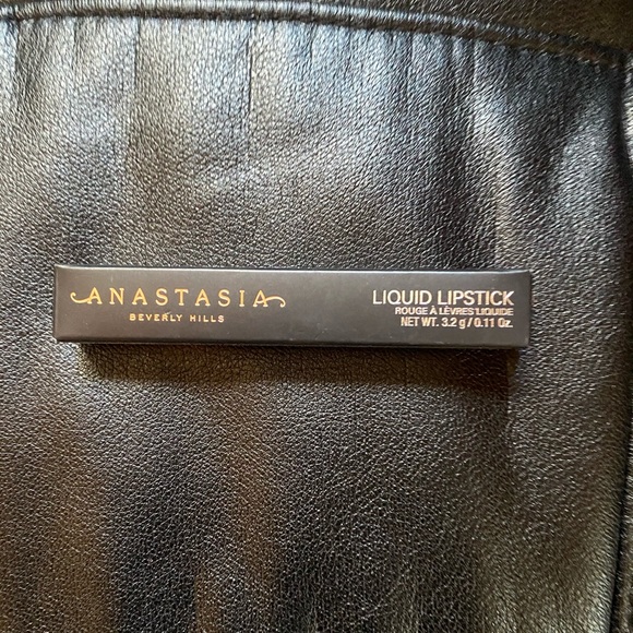 Anastasia Beverly Hills Liquid Lipstick NWT - Picture 2 of 4